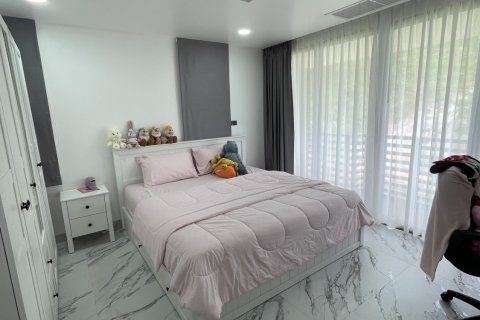 Penthouse in Kathu, Thailand 3 bedrooms № 149898 - photo 19