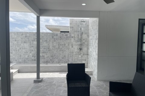 Penthouse in Kathu, Thailand 3 bedrooms № 149898 - photo 28
