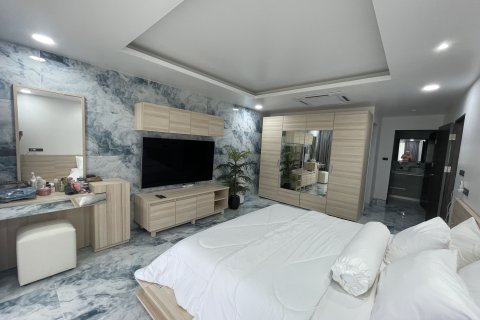 Penthouse in Kathu, Thailand 3 bedrooms № 149898 - photo 4