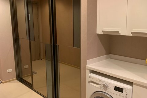 Condo in Bangkok, Thailand, 2 bedrooms № 143817 - photo 16