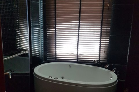 Condominio de 2 dormitorios en Yan Nawa, Bangkok, Tailandia № 143491 - foto 7