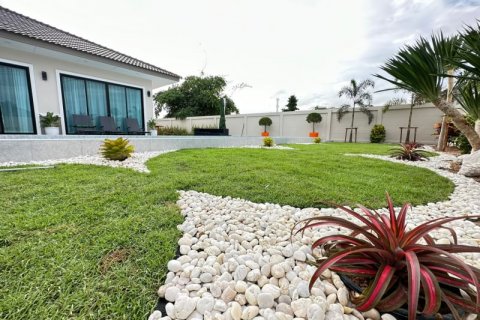 Casa de 3 dormitorios en Pattaya, Tailandia № 70754 - foto 3