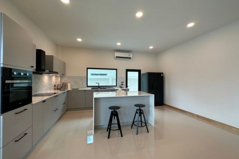 Casa de 3 dormitorios en Pattaya, Tailandia № 70754 - foto 9