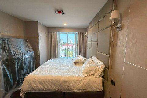 Condo à Sathon, Bangkok, Thaïlande, 3 chambres № 232941 - photo 13