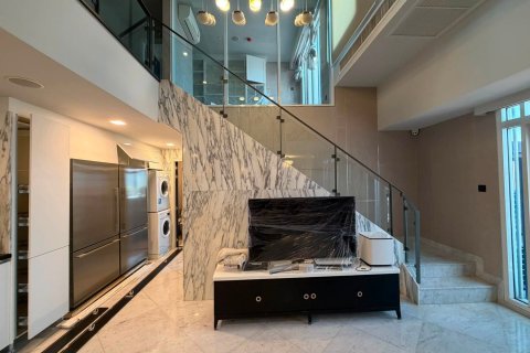 Condo à Sathon, Bangkok, Thaïlande, 3 chambres № 232941 - photo 3