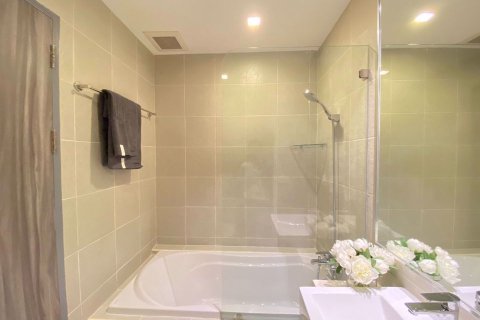 Condominio de 1 dormitorio en Watthana, Bangkok, Tailandia № 47642 - foto 13