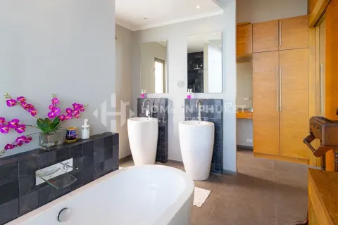 Casa de 4 dormitorios en Phuket, Tailandia № 152319 - foto 12