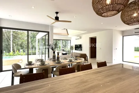 Casa de 4 dormitorios en Phang Nga, Tailandia № 152317 - foto 13