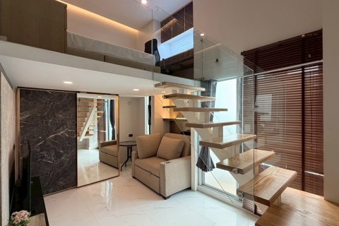 Condo à Watthana, Bangkok, Thaïlande, 4 chambres № 201321 - photo 2