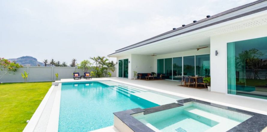 Villa à Hua Hin, Thaïlande 4 chambres № 134615