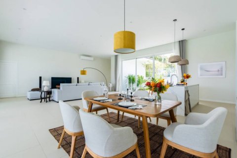 Chalet de 4 dormitorios en Hua Hin, Tailandia № 134614 - foto 10