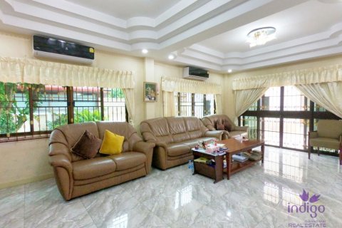 House in Chiang Mai, Thailand 5 bedrooms № 162624 - photo 3