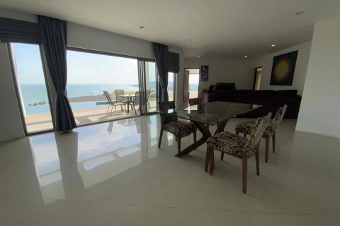 Casa de 4 dormitorios en Ko Samui, Tailandia № 118379 - foto 8
