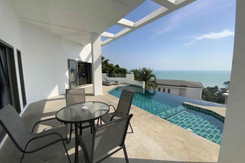 Casa de 4 dormitorios en Ko Samui, Tailandia № 118379 - foto 3
