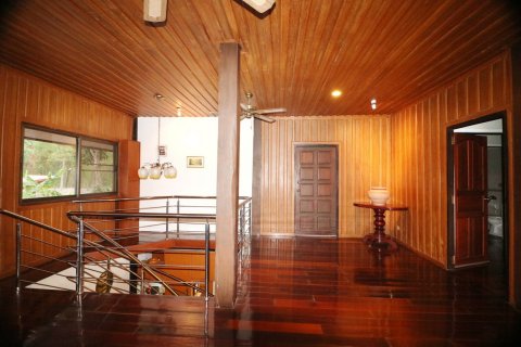 Casa de 4 dormitorios en Udon Thani, Tailandia № 167250 - foto 29