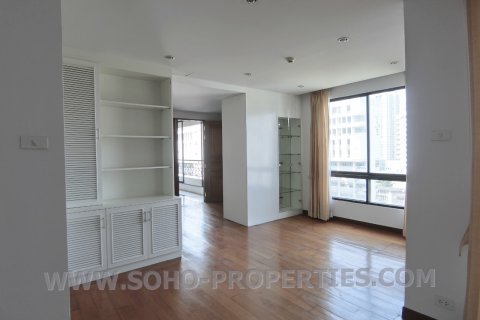 Condominio de 3 dormitorios en Bangkok, Tailandia № 143905 - foto 4