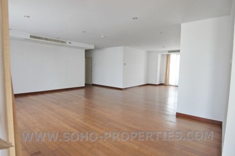 Condo in Bangkok, Thailand, 3 bedrooms № 143905