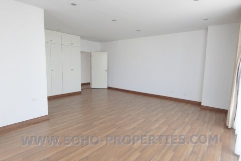 Condominio de 3 dormitorios en Bangkok, Tailandia № 143905 - foto 10