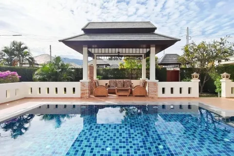 Chalet de 3 dormitorios en Hua Hin, Tailandia № 168849 - foto 15