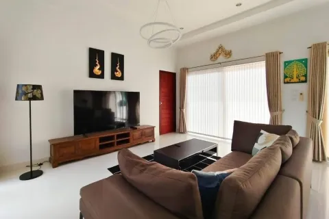 Chalet de 3 dormitorios en Hua Hin, Tailandia № 168849 - foto 3