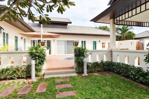 Chalet de 3 dormitorios en Hua Hin, Tailandia № 168849 - foto 19