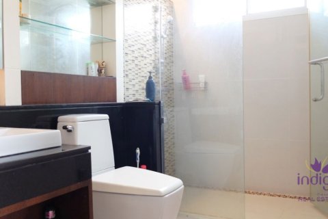 Casa de 3 dormitorios en Chiang Mai, Tailandia № 162629 - foto 17