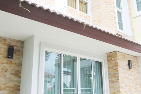 Casa de 4 dormitorios en Chiang Mai, Tailandia № 162635 - foto 8