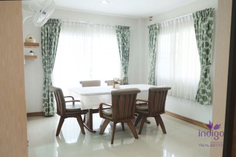 Casa de 4 dormitorios en Chiang Mai, Tailandia № 162635 - foto 12