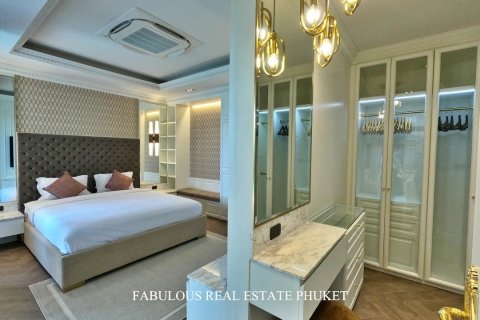 Chalet de 3 dormitorios en Bang Tao, Tailandia № 179811 - foto 15