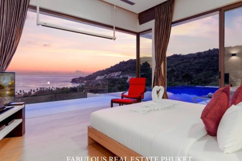 Villa in Patong, Thailand 6 Schlafzimmer № 179805 - Foto 2