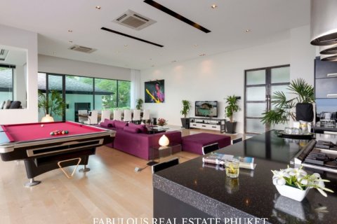 Villa in Patong, Thailand 6 Schlafzimmer № 179805 - Foto 11