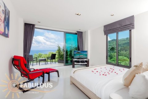 Villa in Patong, Thailand 6 Schlafzimmer № 179805 - Foto 4