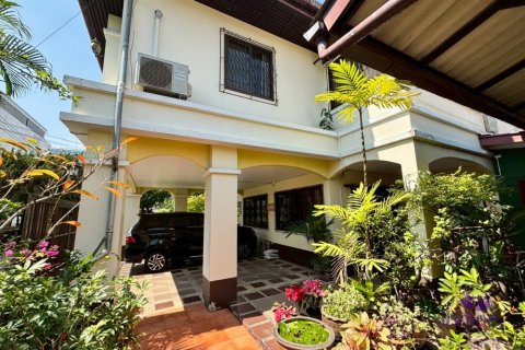 House in Chiang Mai, Thailand 7 bedrooms № 200290 - photo 11