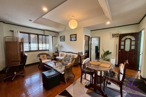 House in Chiang Mai, Thailand 7 bedrooms № 200290 - photo 16