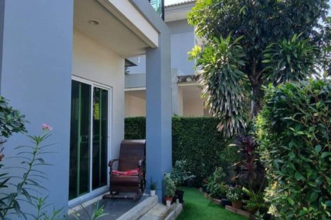 Casa de 4 dormitorios en Saphan Sung, Bangkok, Tailandia № 156816 - foto 8