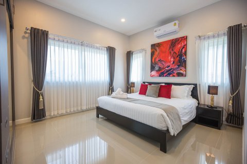 Chalet de 3 dormitorios en Hua Hin, Tailandia № 169978 - foto 10