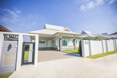 Chalet de 3 dormitorios en Hua Hin, Tailandia № 169978 - foto 4