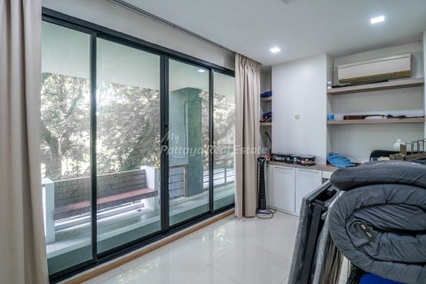 Condominio de 3 dormitorios en Bang Lamung, Tailandia № 194706 - foto 10