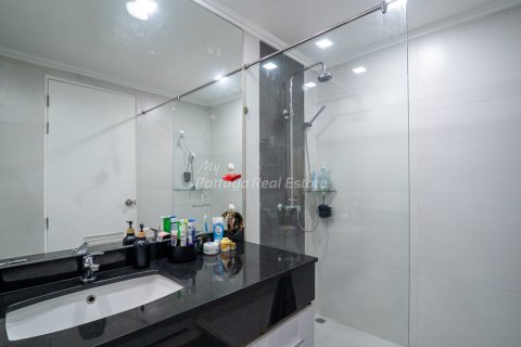 Condominio de 3 dormitorios en Bang Lamung, Tailandia № 194706 - foto 17