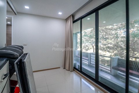 Condominio de 3 dormitorios en Bang Lamung, Tailandia № 194706 - foto 11