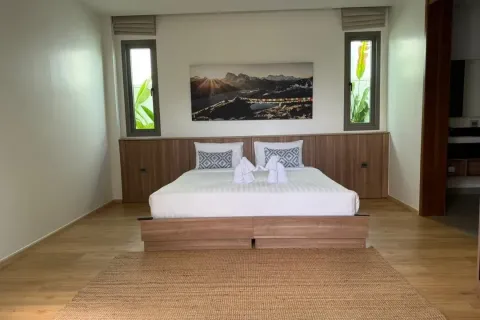 Casa de 3 dormitorios en Bang Tao, Tailandia № 153866 - foto 3