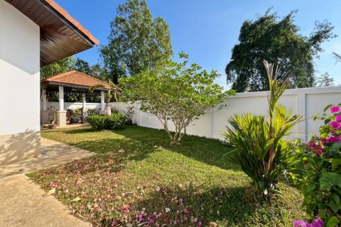 Chalet de 3 dormitorios en Hua Hin, Tailandia № 117184 - foto 6