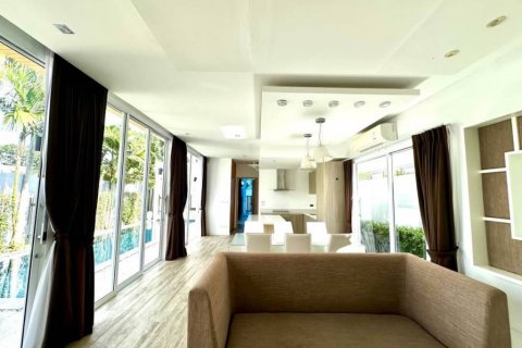 Chalet de 3 dormitorios en Phuket, Tailandia № 117181 - foto 5