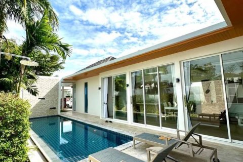 Chalet de 3 dormitorios en Phuket, Tailandia № 117181 - foto 2