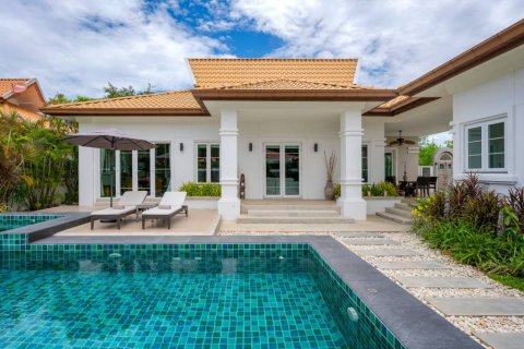 Chalet de 2 dormitorios en Hua Hin, Tailandia № 117183 - foto 2