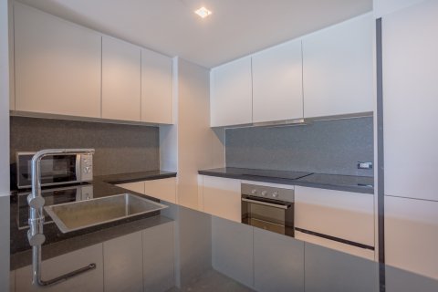 Condominio de 2 dormitorios en Bangkok, Tailandia № 143679 - foto 15