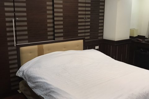 Condominio de 4 dormitorios en Bangkok, Tailandia № 143676 - foto 7