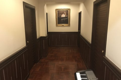 Condominio de 4 dormitorios en Bangkok, Tailandia № 143676 - foto 4