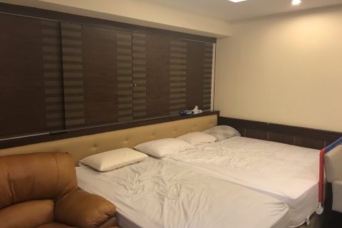 Condominio de 4 dormitorios en Bangkok, Tailandia № 143676 - foto 6