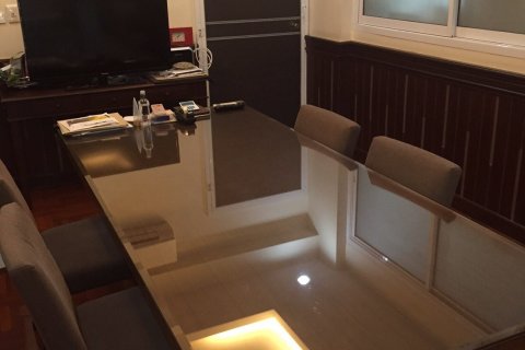 Condominio de 4 dormitorios en Bangkok, Tailandia № 143676 - foto 2